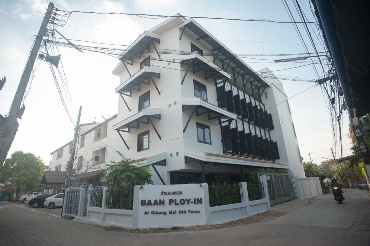 Хостел Baan Ploy In (Adults Only) Чиангмай Экстерьер фото