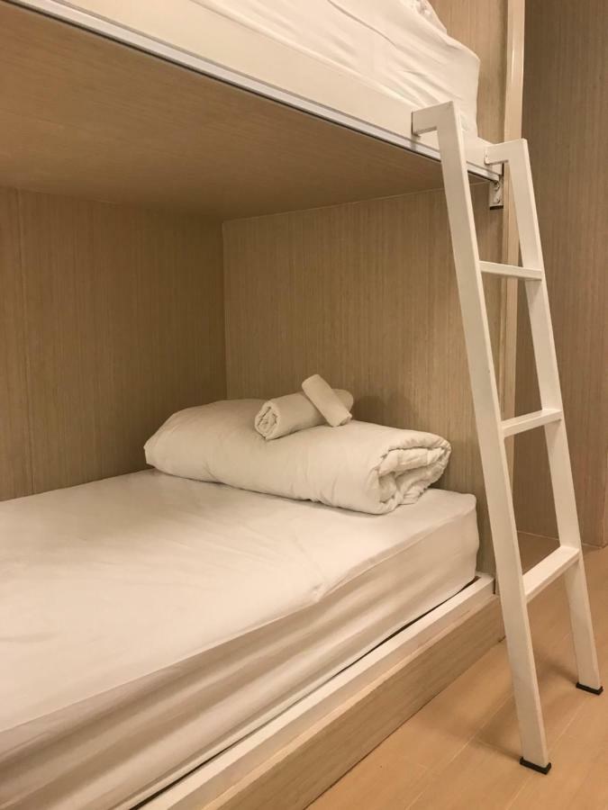 Хостел Baan Ploy In (Adults Only) Чиангмай Экстерьер фото